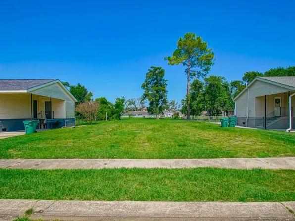 220 Diane Ave, River Ridge, LA 70123