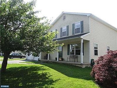 2nd image of 307 Nicholas Ct