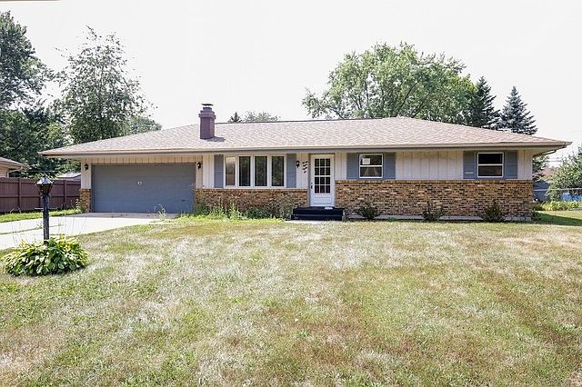 1st image of 9886 Bluebonnet Dr
