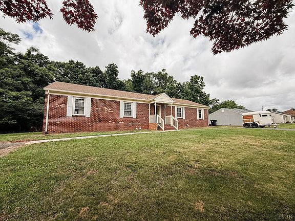 3rd image of 85 Deer Creek Dr
