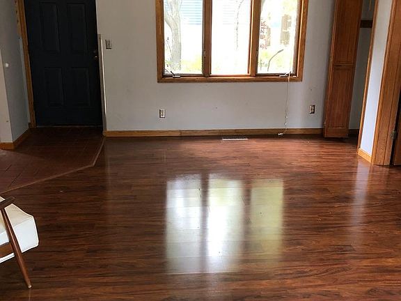 2nd image of 2405 24th Ave S APT 1