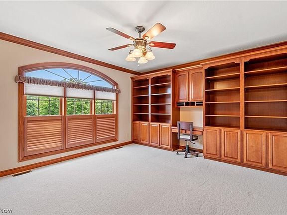 5th image of 2366 Carrington St NW