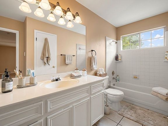 2nd image of 3955 Grayling Ln