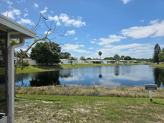 4th image of 8027 9th Hole Drive