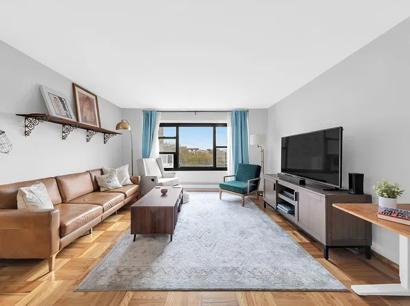 21-85 34th Ave #7C, Astoria, NY 11106