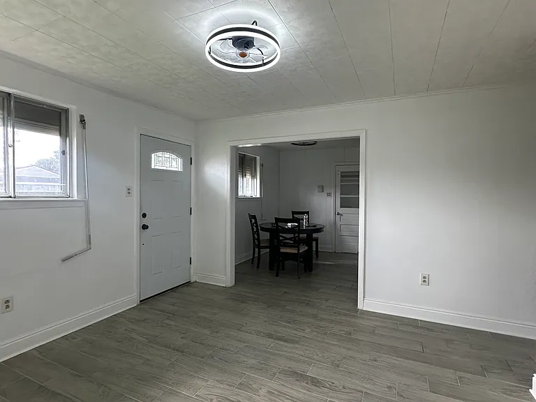 1752 Diane Dr — Photo 10