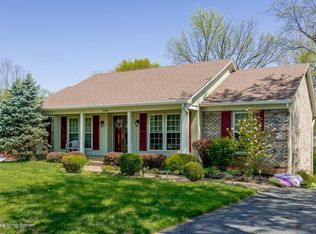 9009 Catania Dr, Jeffersontown, KY 40299