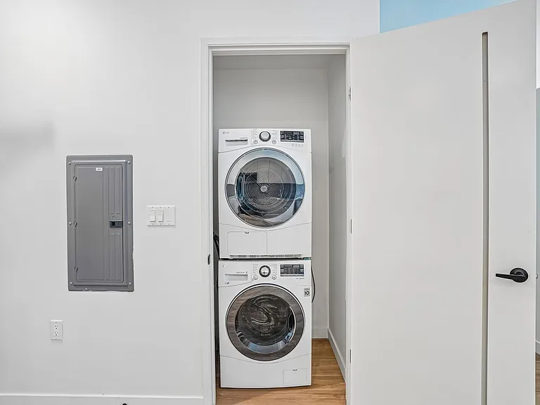Gemma Apartments — Photo 32