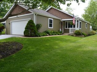 3813 Illinois St, Crystal Lake, IL 60014