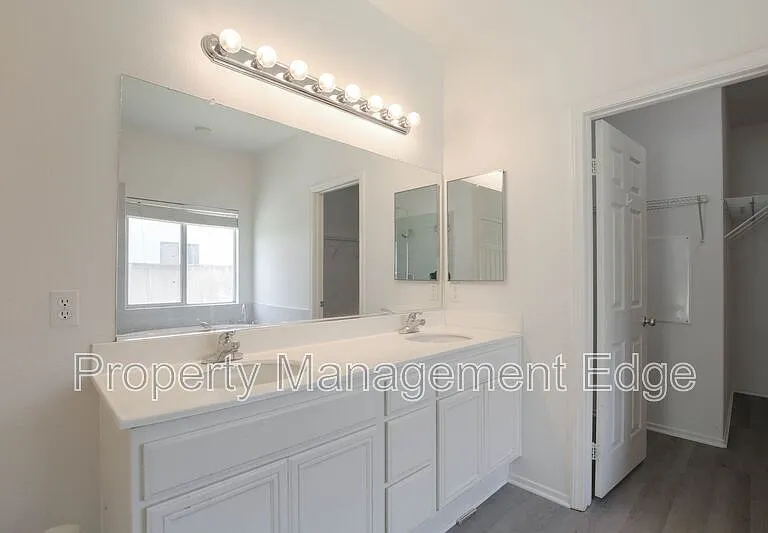 29419 Obsidian Ct — Photo 15