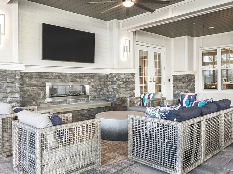 Venice Isles Luxury Apartments — Photo 8