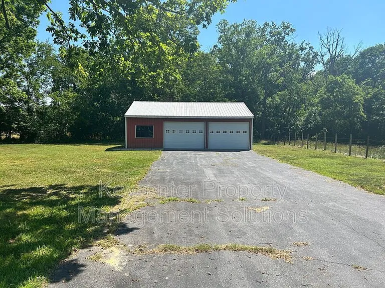 781 Cold Springs Rd — Photo 34