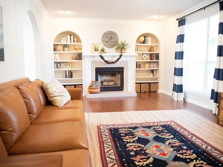 2070 Emerald Dr — Photo 20