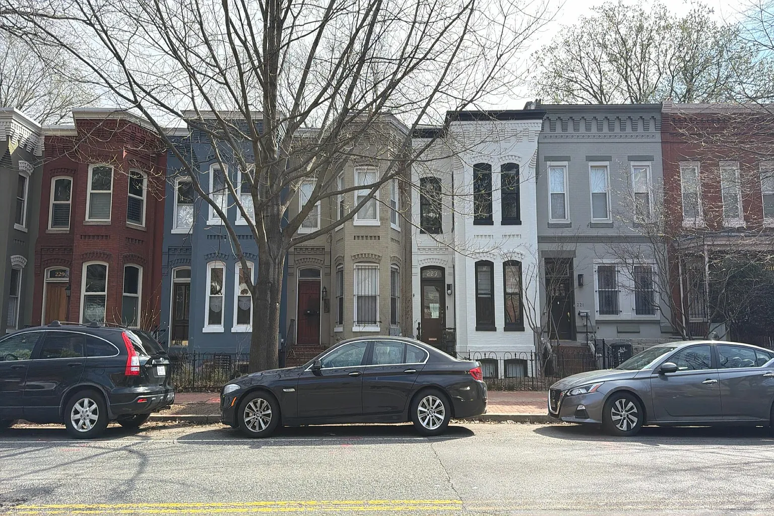 225 8th St NE photo 1