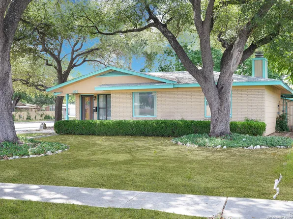 202 CHELSEA DR, San Antonio, TX 78213