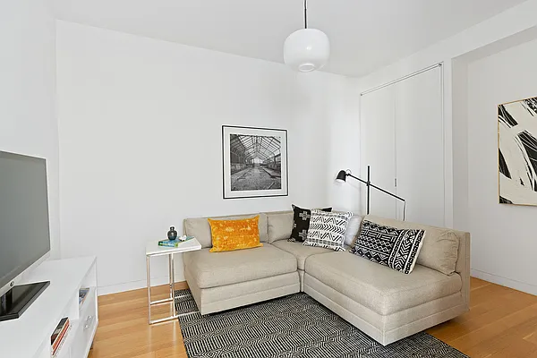 Sold by Compass | media 9