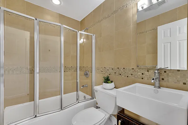 Rented by Corcoran | media 25