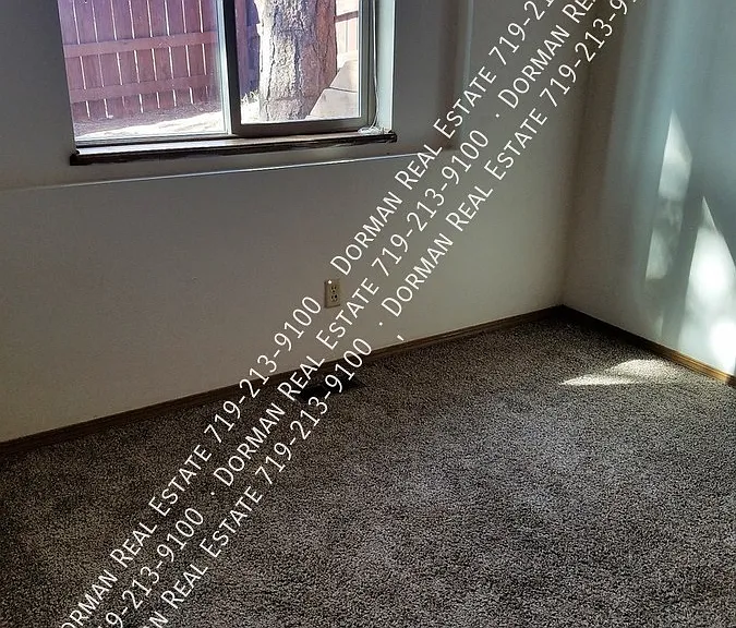 209 E Lake Ave — Photo 11