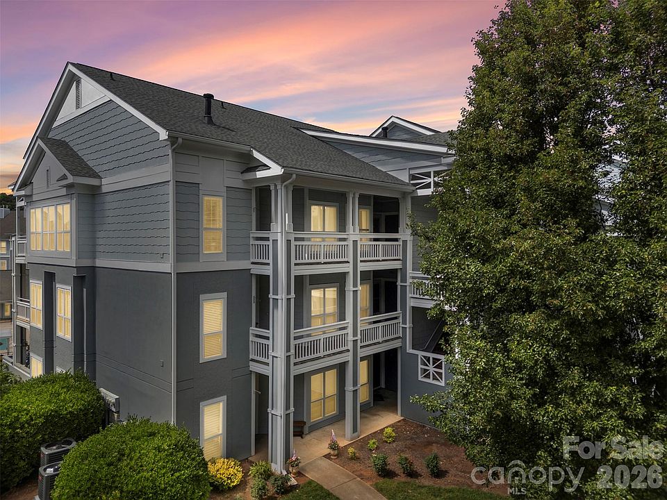 1st image of 18824 Nautical Dr APT 33
