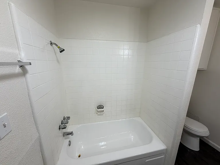 3934 Lugo — Photo 19