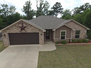 201 Mission Crest Cir, Lindale, TX 75771
