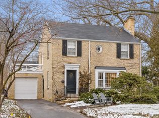 2735 Woodland Rd, Evanston, IL 60201