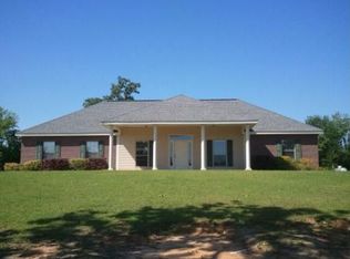 1132 Quail Ridge Dr, McComb, MS 39648