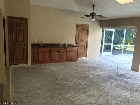 4th image of 9816 Alhambra Ln