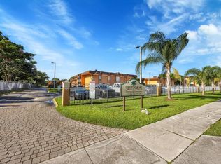 9467 SW 76th St APT Q1, Miami, FL 33173