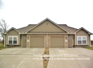 2712 SE Taurus Ct, Topeka, KS 66605