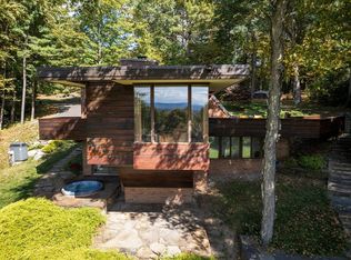 9 Drummer Hill Rd, Leverett, MA 01054