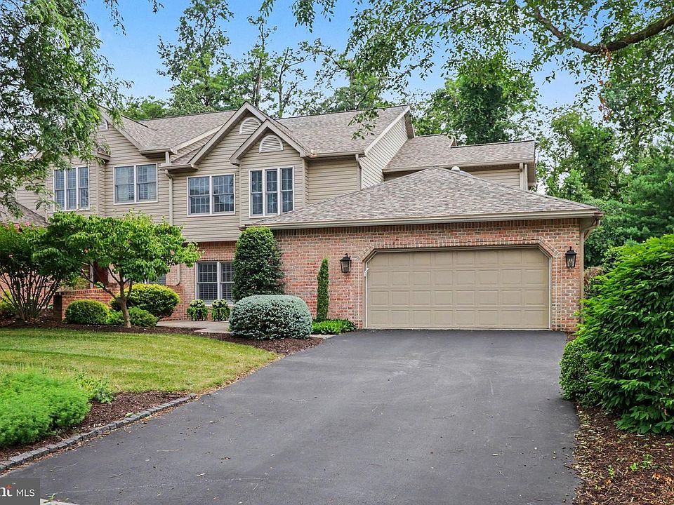 1st image of 12 Crain Cir