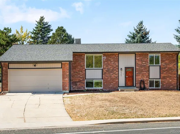 8261 W Pomona Drive, Arvada, CO 80005