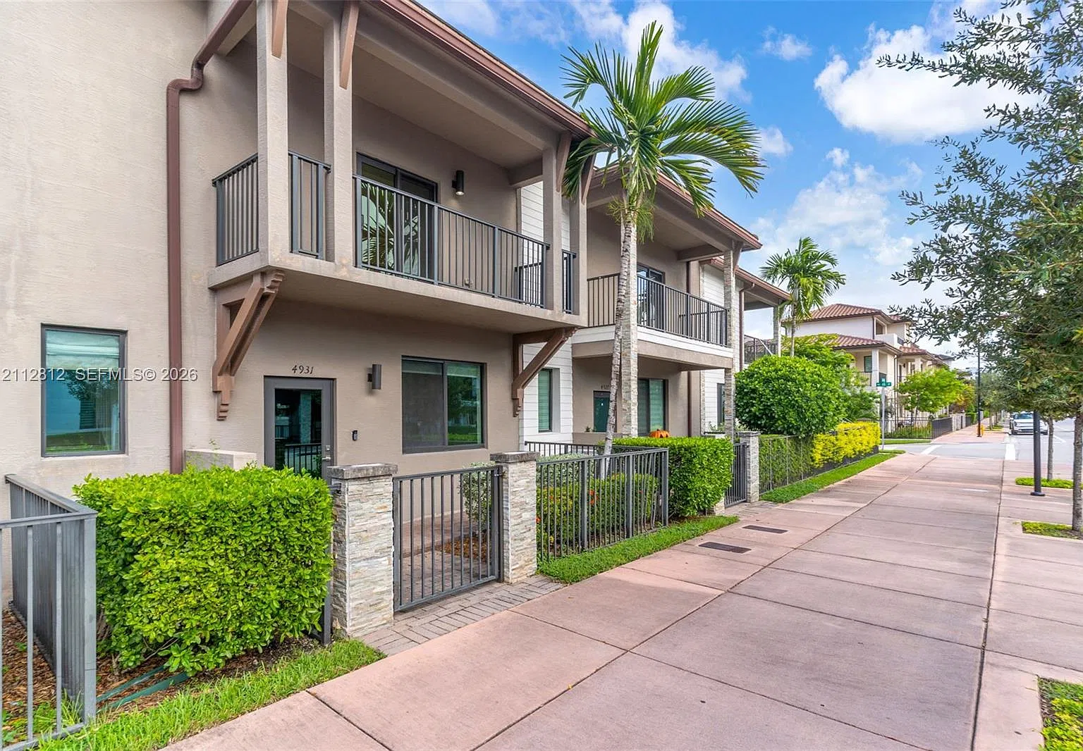 Downtown Doral South Phas — Photo 3