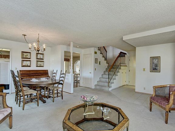 4th image of 7450 Wren Ave