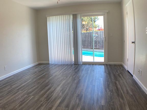 4th image of 837 Hale Ct