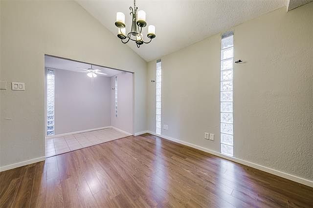 1st image of 9305 Carmichael Dr