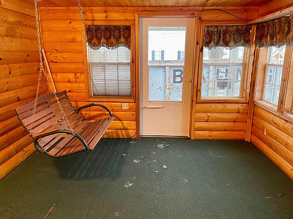4th image of 124 N 3rd St #N