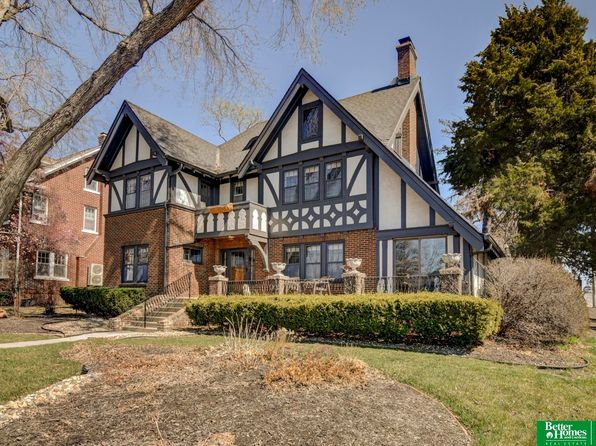 101 N 54th St, Omaha, NE 68132