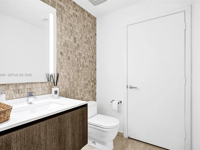 88 SW 7th St #2210 — Photo 16
