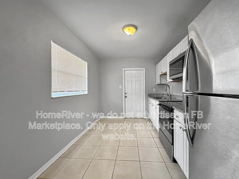 4903 S 85th St — Photo 11