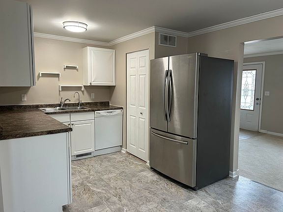4th image of 7410 Scott Ln