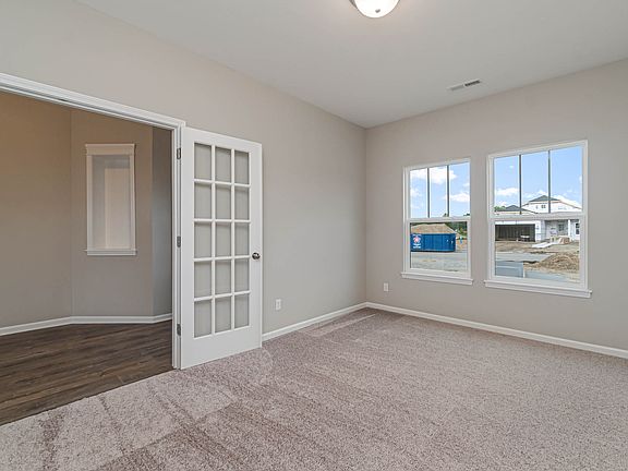 4th image of 12424 Ontario Pl