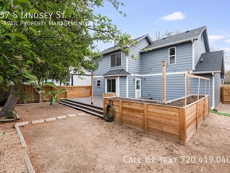 157 S Lindsey St — Photo 12