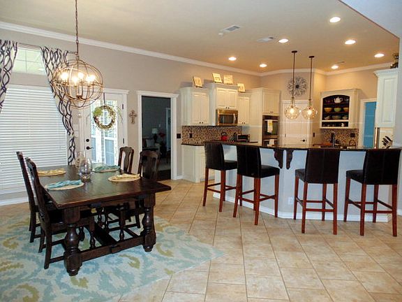 2nd image of 5813 Grassland Blvd