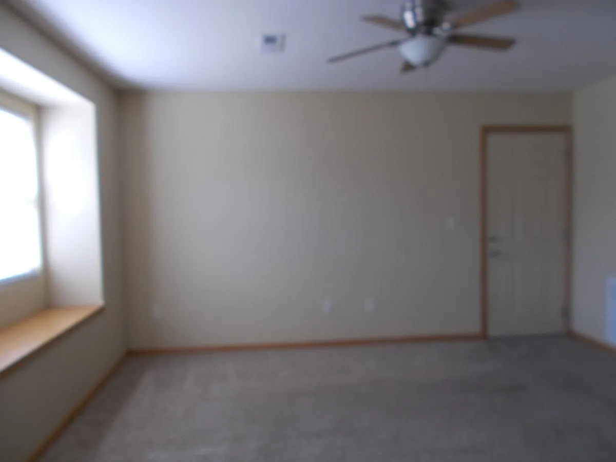 2 bed, 800 sqft, $850 — Photo 2