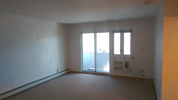 Rented by BuySell Real Estate Inc | media 30