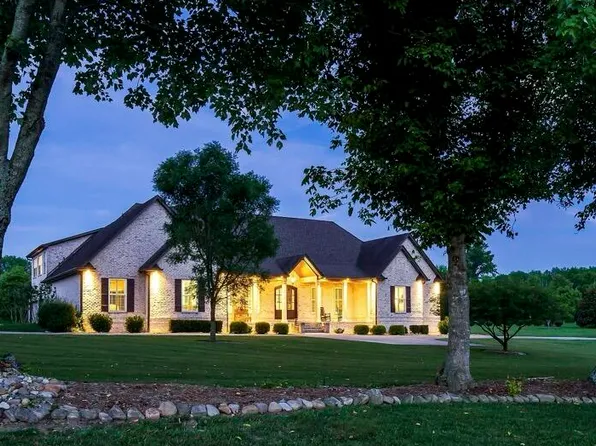 150 Southern Woods Ct, Cookeville, TN 38506