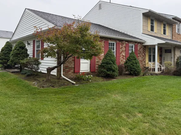126 Kingsley Way, Freehold, NJ 07728