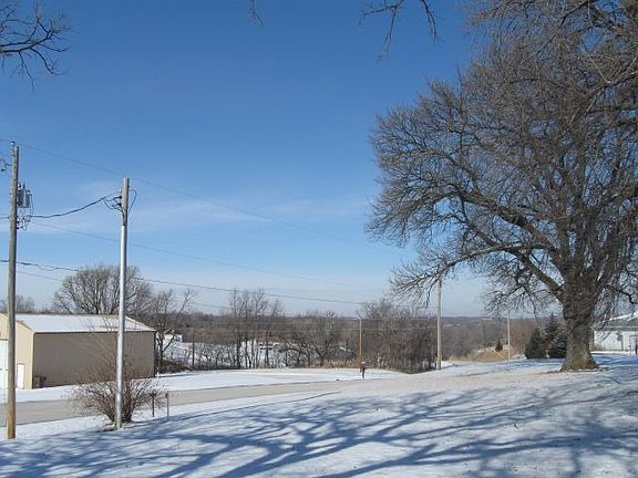 5th image of 14617 Rock Bluff Ave